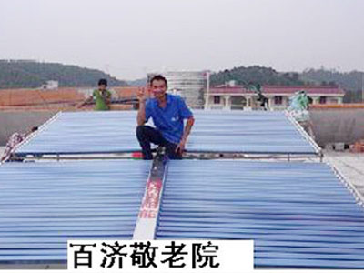 百濟(jì)敬老院太陽能熱水器工程聯(lián)箱